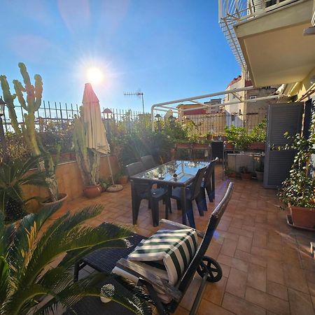 Smile At Vesuvio Apartment Naples Luaran gambar